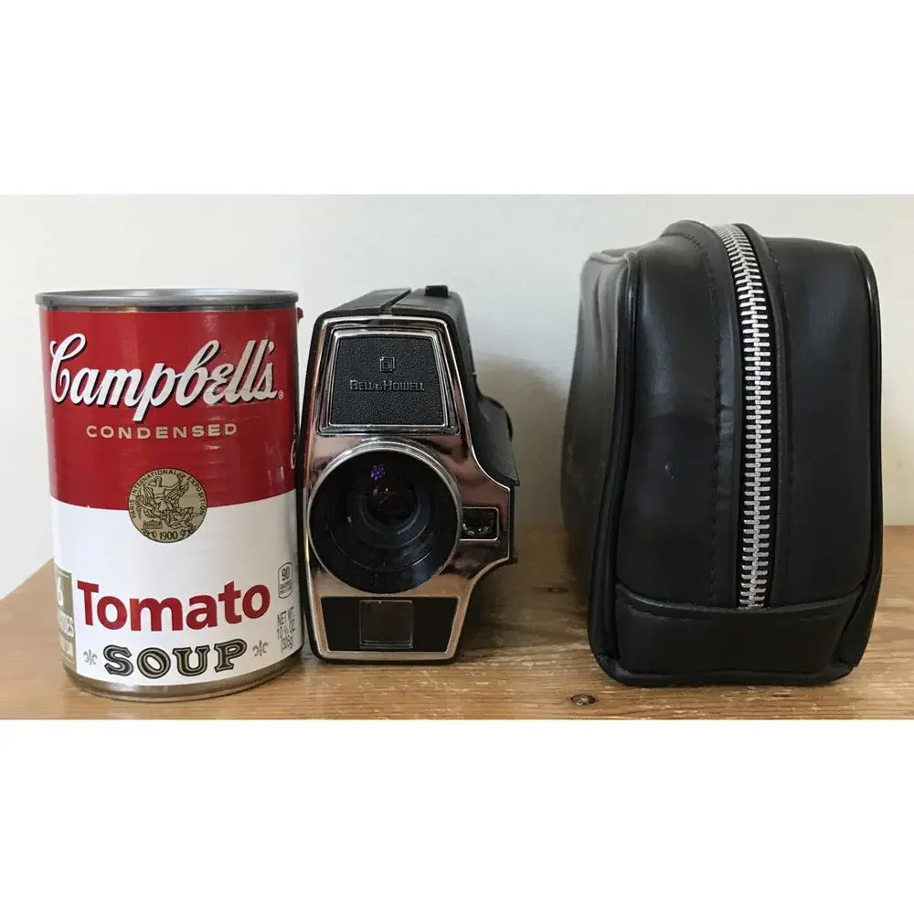 Vtg Bell Howell Autoload 670 XL Japanese Super 8mm Film Camera w Case UNTESTED